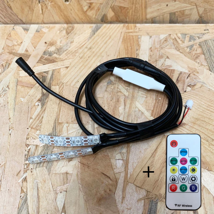 Suspension Lux-Pays avec LED, piles et télécommande